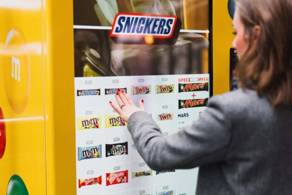 Mars Intelligent Vending Machine - Image 2